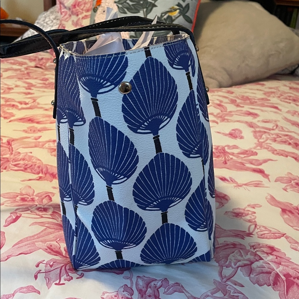 Kate Spade Navy and White Patterned Tote - Picture 6 of 14